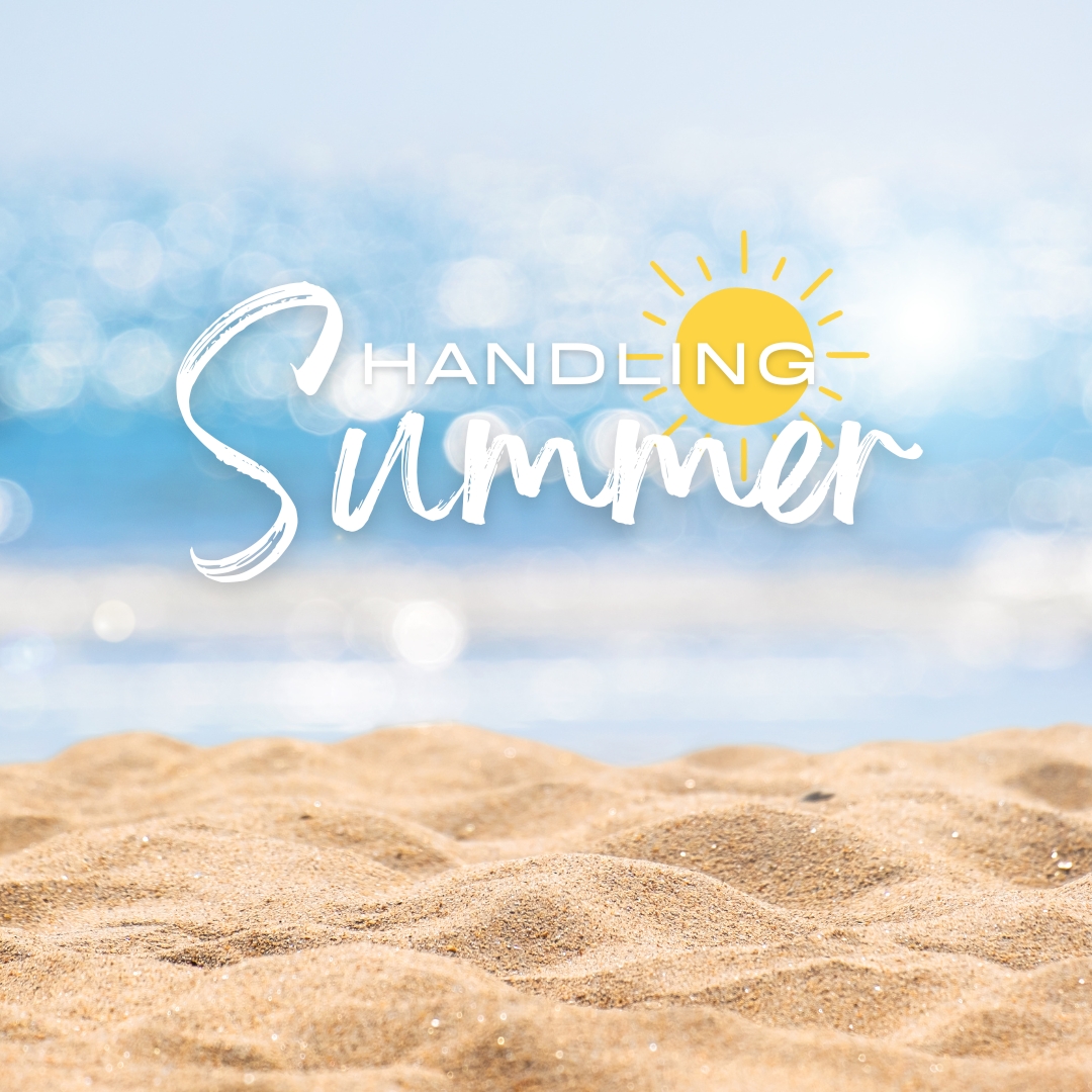夏の砂浜と海を背景に「Handling Summer」という文字と太陽のイラストが描かれたアイキャッチ画像